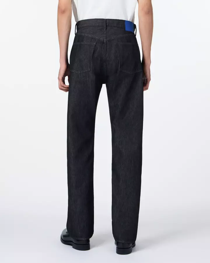 JMJE0301_BLK_03.webp?sw=720